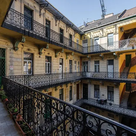 Apartament R38 Boutique Apartments, Location By Bqa