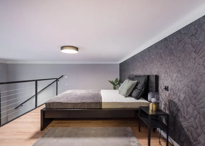 R38 Boutique Apartments, Location By Bqa