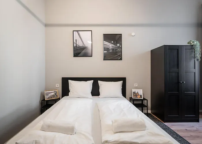 Appartement R38 Boutique Apartments, Location By Bqa